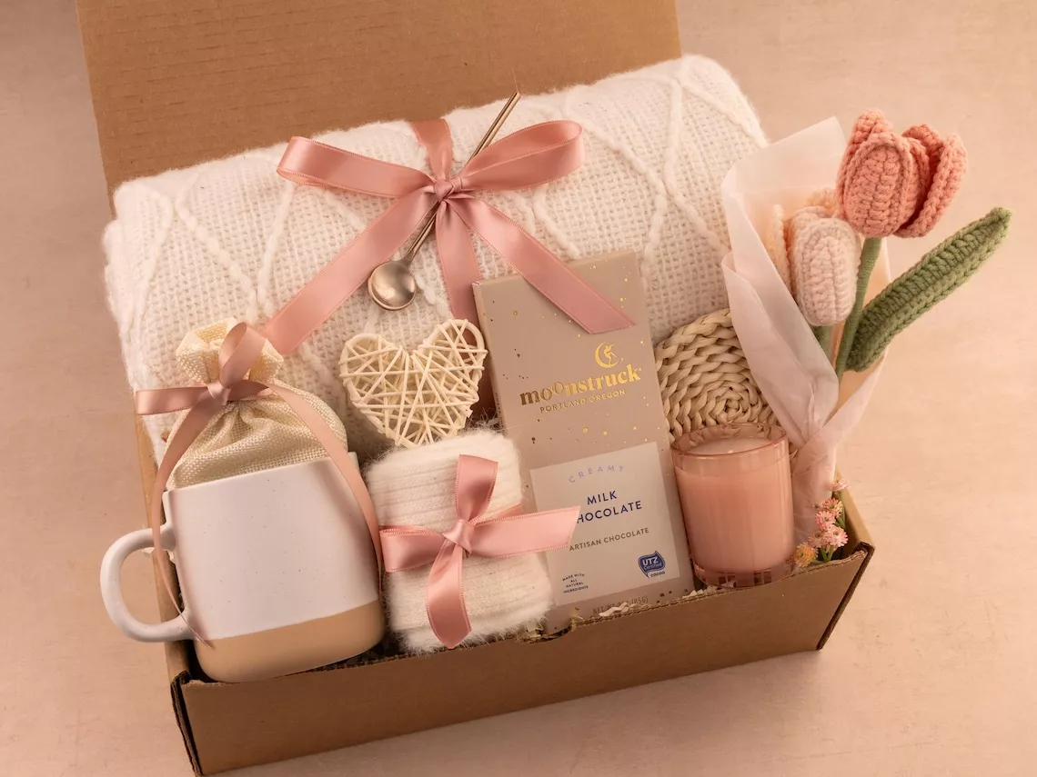 luxury self care bridesmaid gifts they will actually use