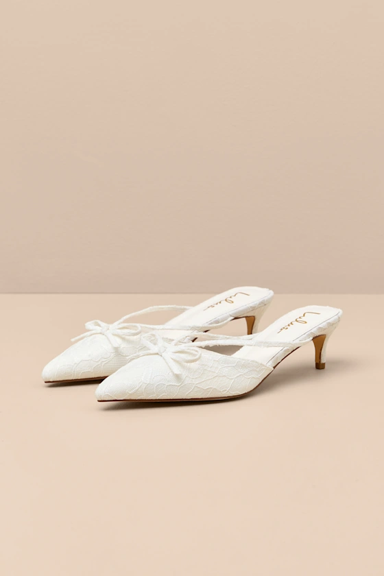 White lace pointed-toe kitten heel mules for a bride