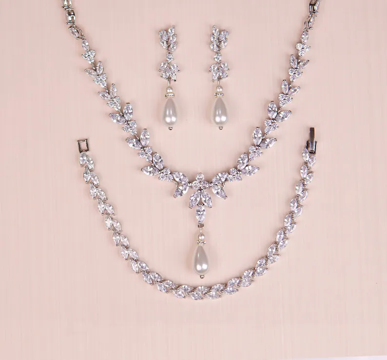 Affordable wedding jewelry sets for bride under 100 dollars that look elegant and photo ready