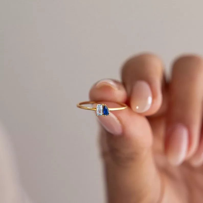 dainty toi et moi birthstone ring