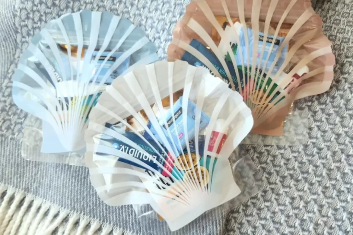 Hangover kit for wedding guests, perfect wedding favor idea