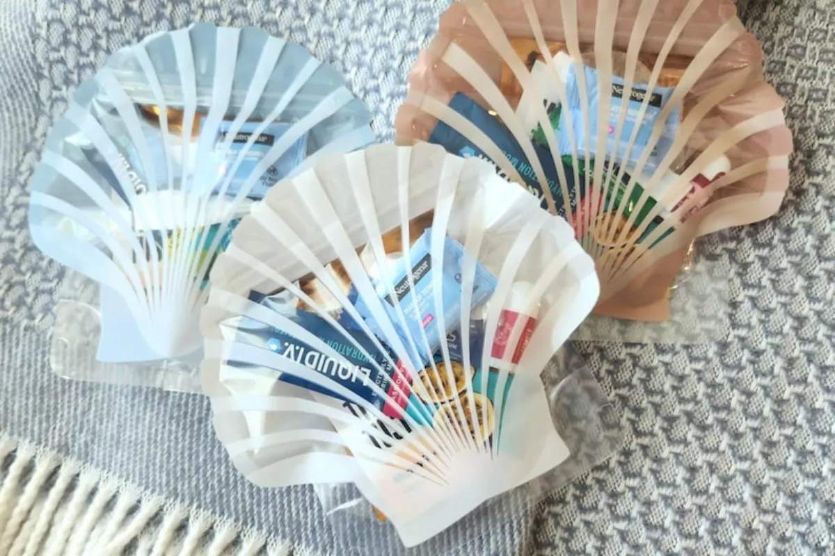 Hangover kit for wedding guests, perfect wedding favor idea