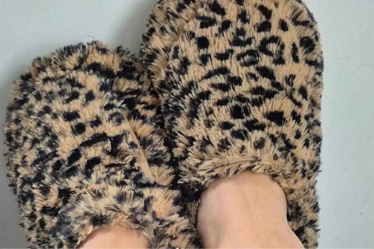 Cozy heated slippers for women