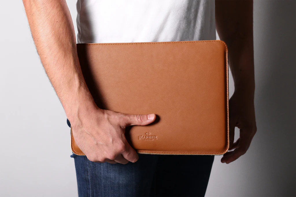 leather wallet sleeve for groomsmen gift ideas that are useful