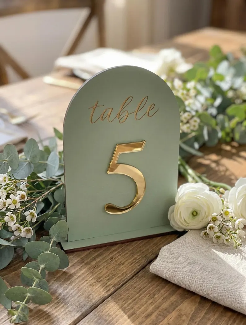 acrylic wedding table numbers to add decor to centerpieces