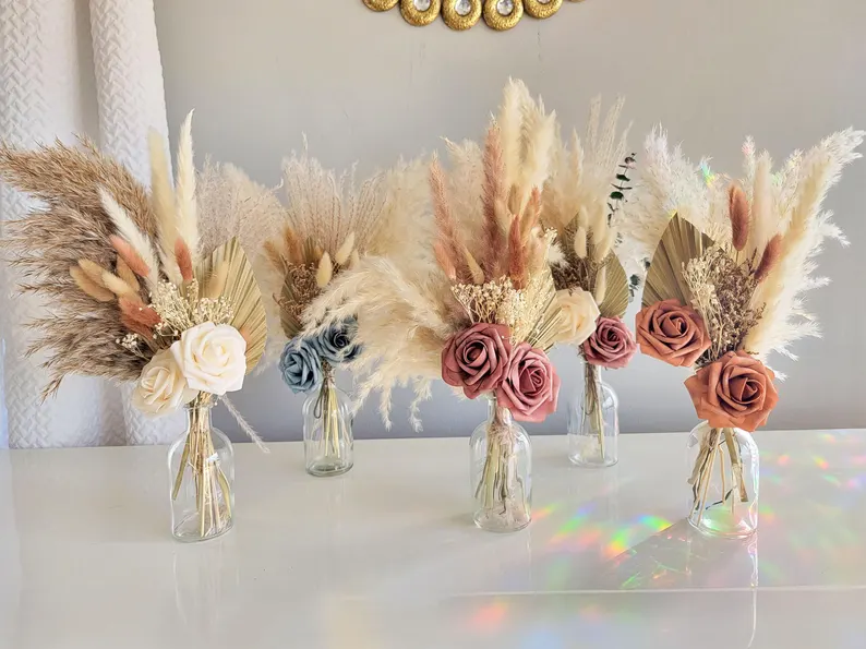 pampas arrangements in bud vases for wedding centerpieces that look expensive but aren't