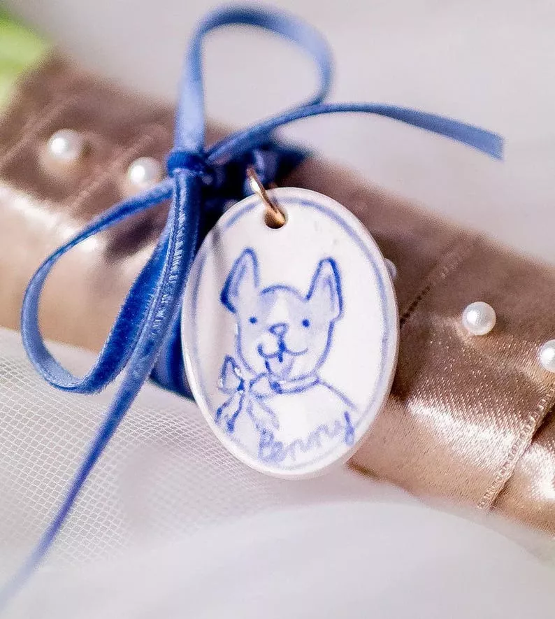 custom illustration of your pet portrait on bouquet charm