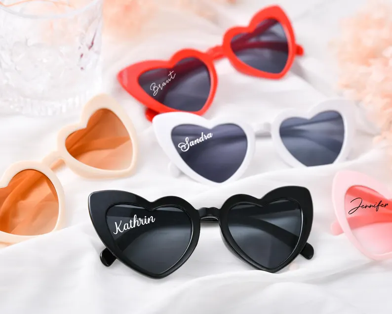 heart shaped wedding sunglasses favors that aren't expensive