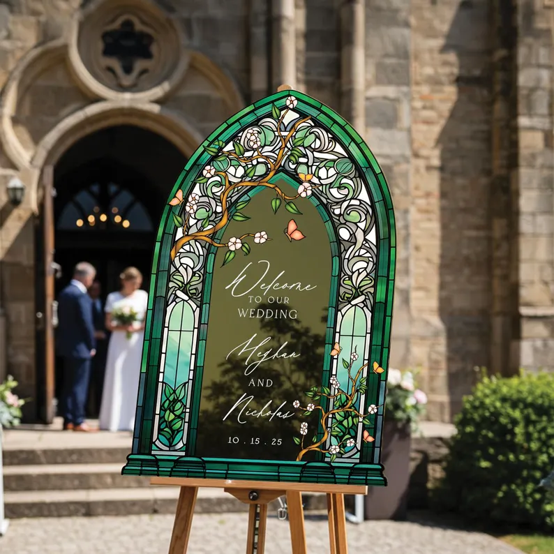 acrylic welcome sign - etsy wedding ideas