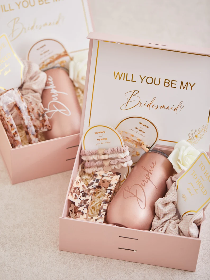 bridesmaid proposal box to ask bridesmaids