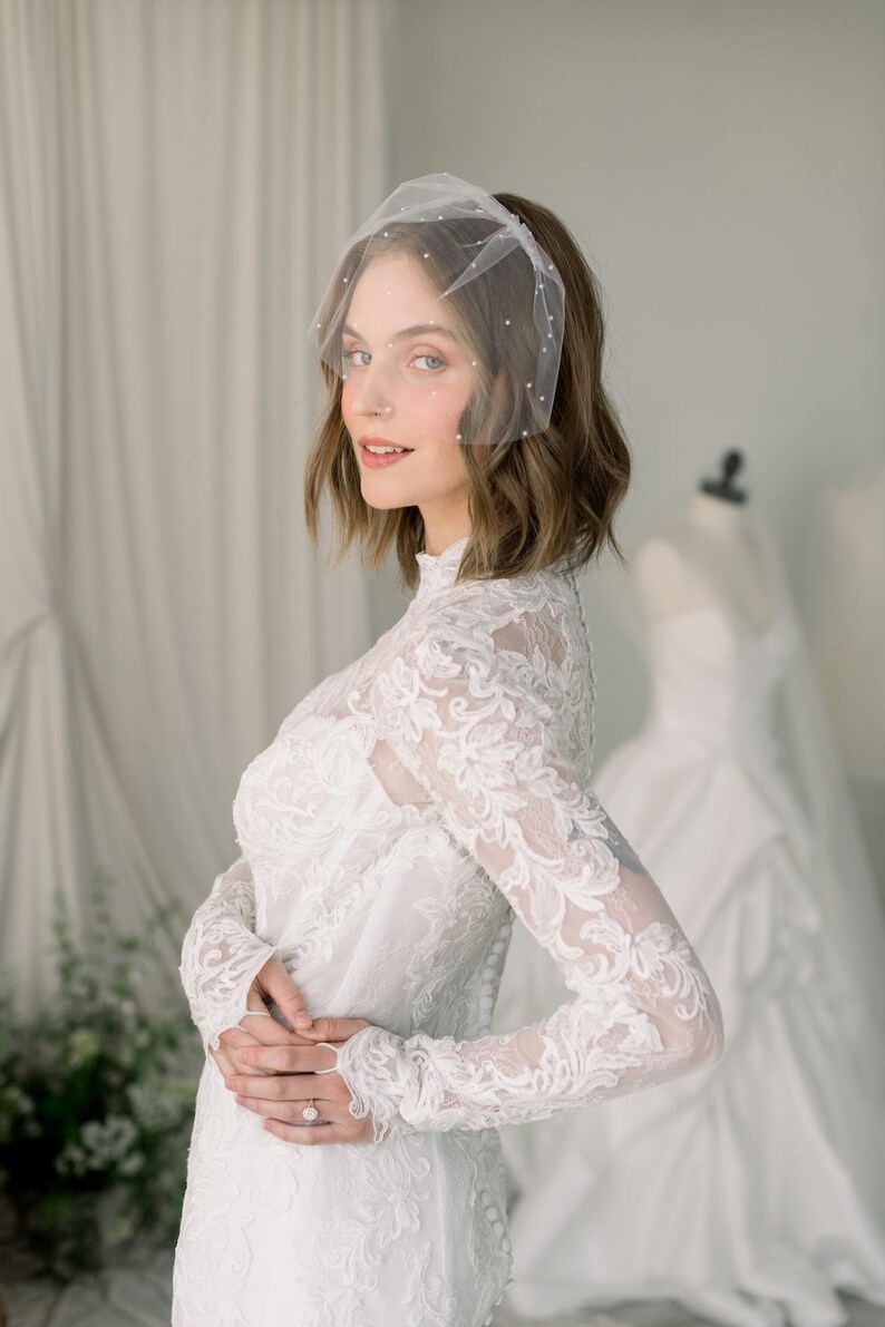 birdcage wedding veil trend for modern brides in 2026
