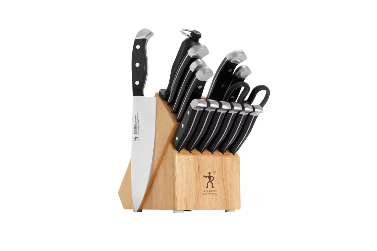 nice quality knife set for daily use in the kitchen