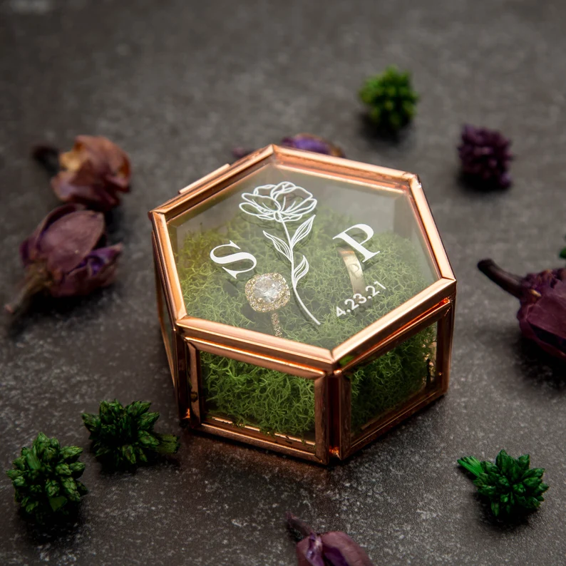 wedding ring box with moss