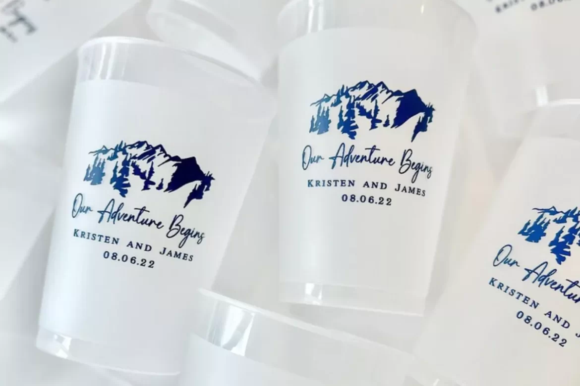 personalized wedding cups and tumblers for brides, bridesmaids, and wedding parties