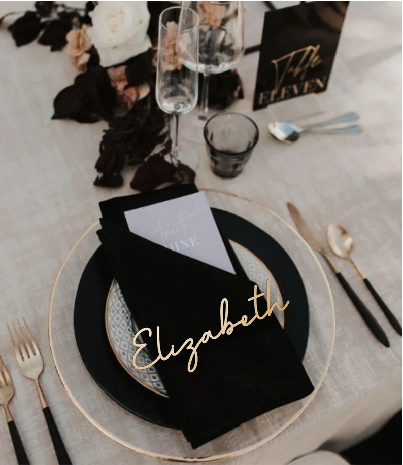 personalized name place cards for wedding reception decor that stands out