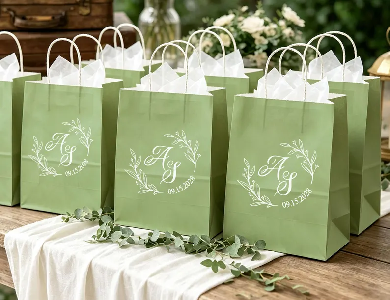 welcome bags to give to guests before or at the reception