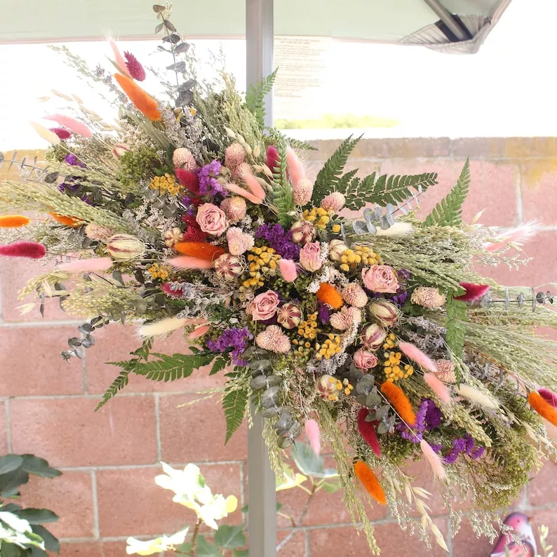 dried flower arch for wedding