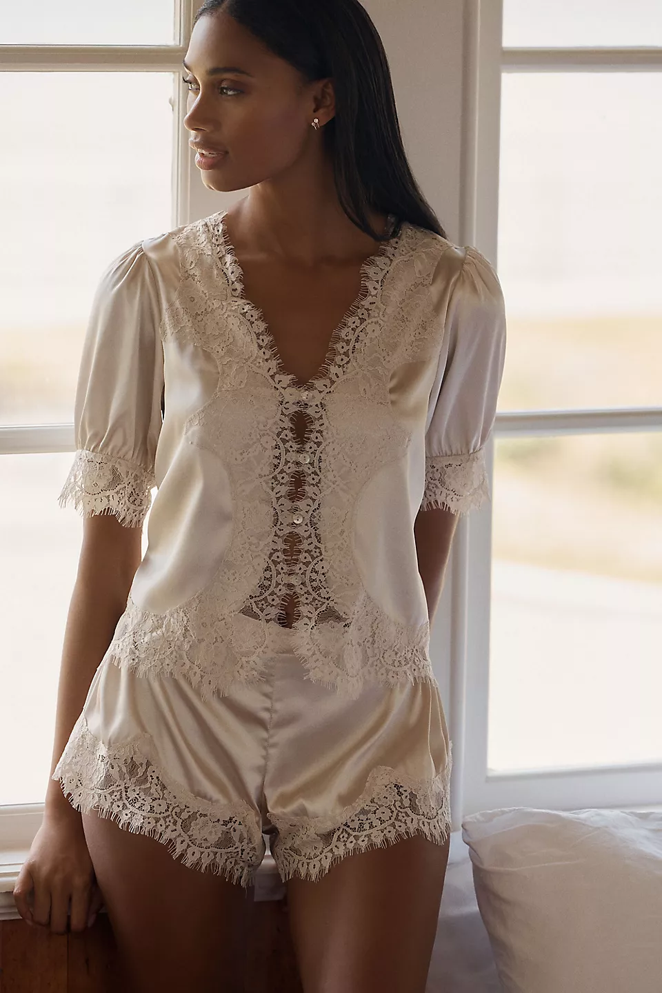 Comfortable wedding night pajamas for brides