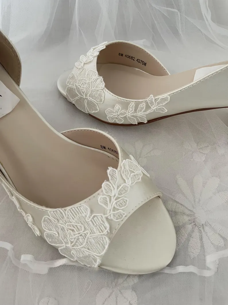 White lace peep toe wedding shoes