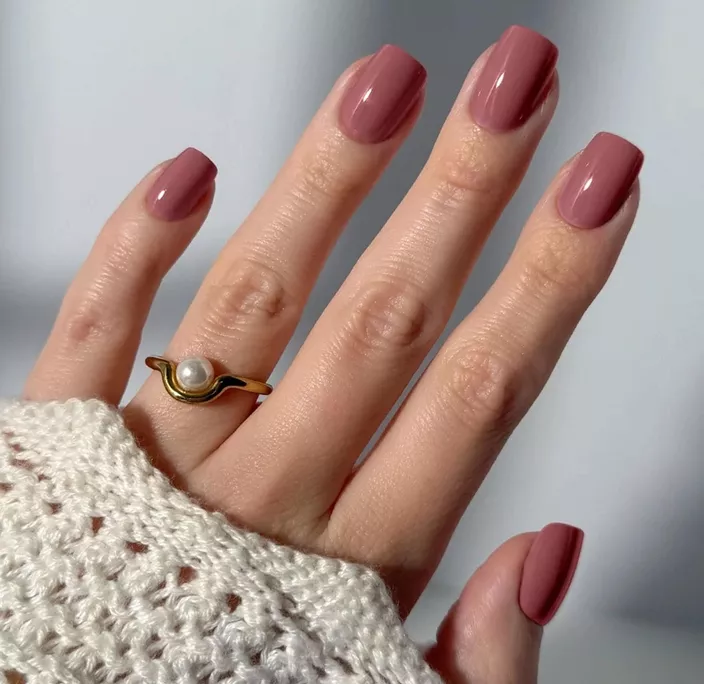 mauve bridal nail color