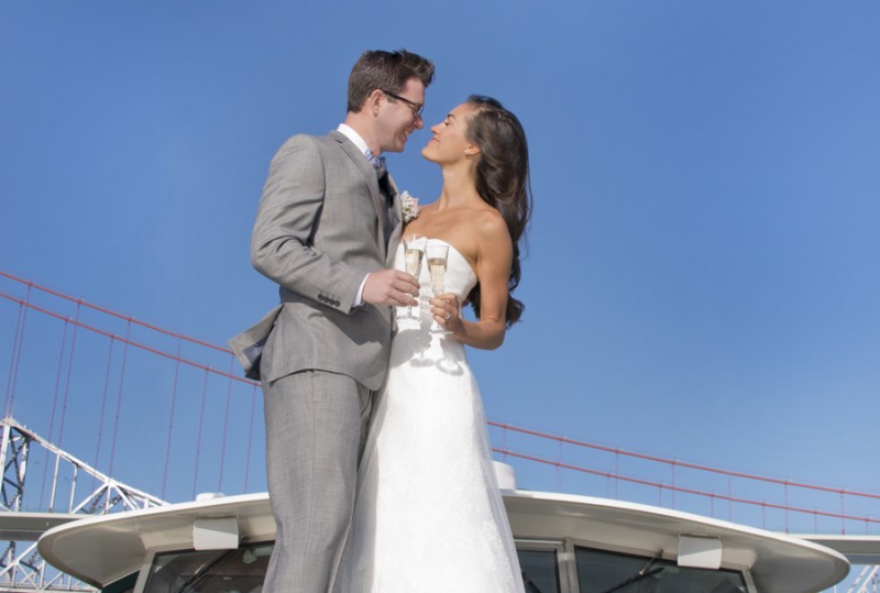 Beautiful seaside wedding ideas + inspiration  | photo: christine glebov, planner/stylist: your moments | via A Dreamy Seaside Wedding Shoot at Glen Cove Marina https://emmalinebride.com/real-weddings/seaside-wedding-glen-cove-marina/