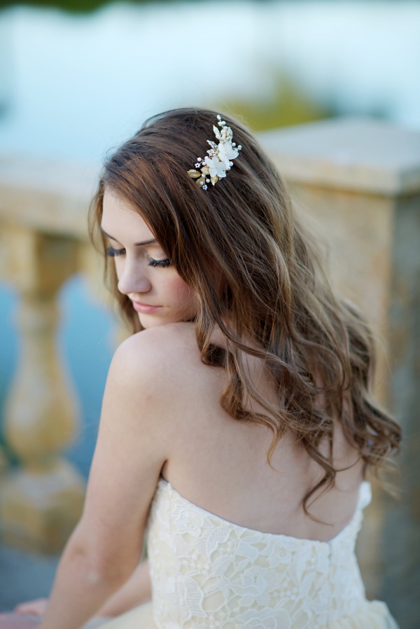 beautiful bridal hair clip | 8 Alternative Wedding Veil Ideas from Tessa Kim