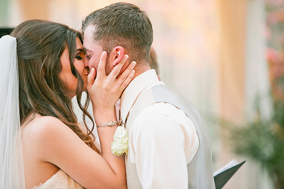 Tate Tullier Photography - Gatehouse wedding - bride-and-groom-kiss