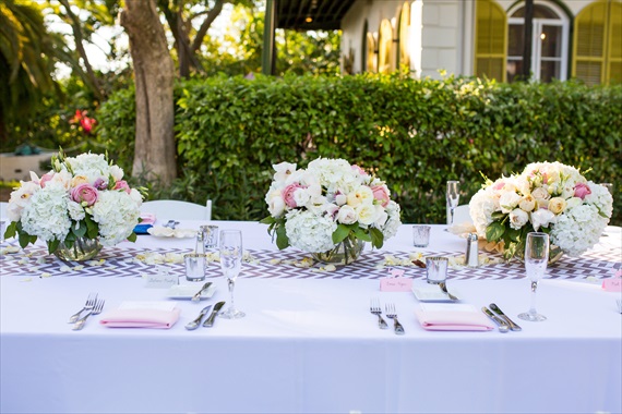 Filda Konec Photography - Hemingway House Wedding - wedding flowers and table decorations for key west wedding
