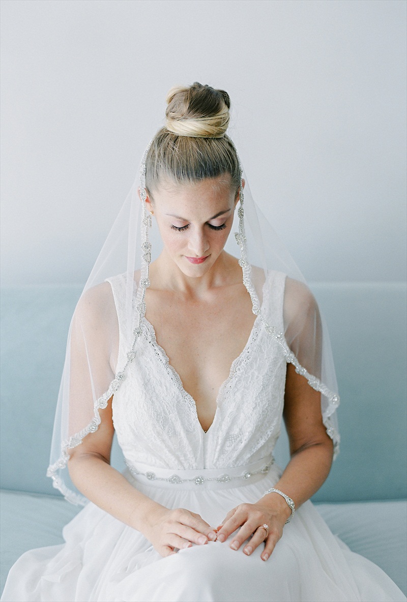 Veil with Topknot | 2016 Bridal Accessories Collection By Nestina Accessories, Photo by Melanie Gabrielle Photography