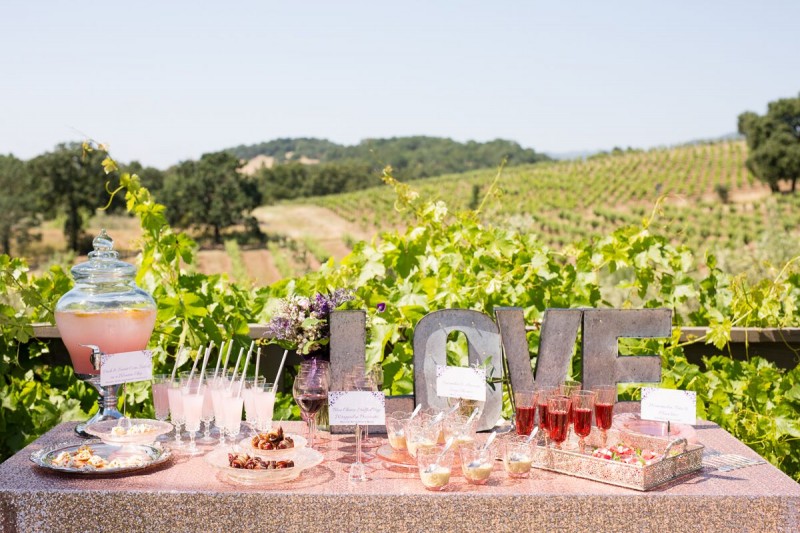Winery Style Wedding Shoot - Dessert and Drinks (photo: olivia smartt) https://emmalinebride.com/themes/winery-style-wedding/