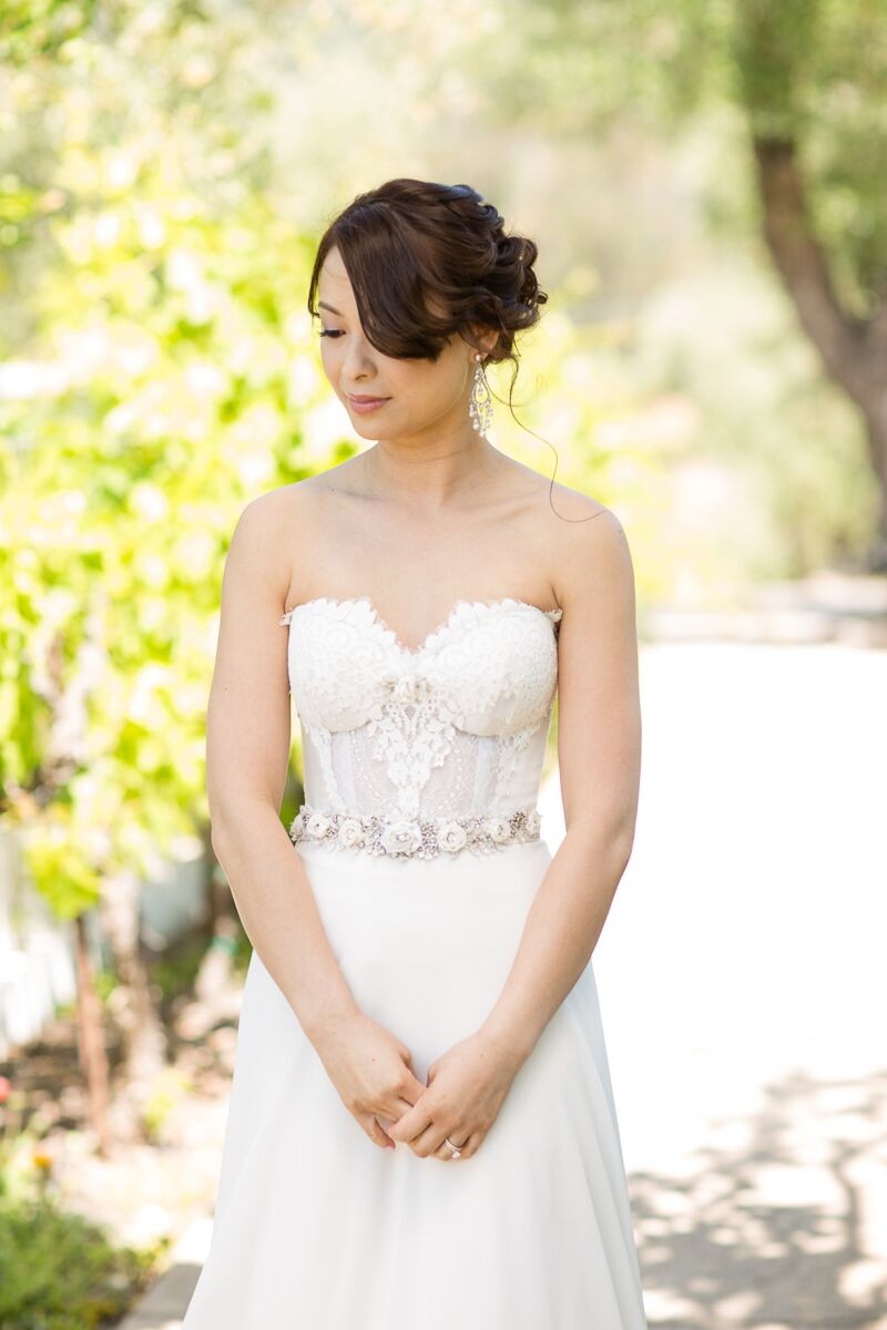 Winery Style Wedding Shoot - The Bride Waiting for the Groom (photo: olivia smartt) https://emmalinebride.com/themes/winery-style-wedding/