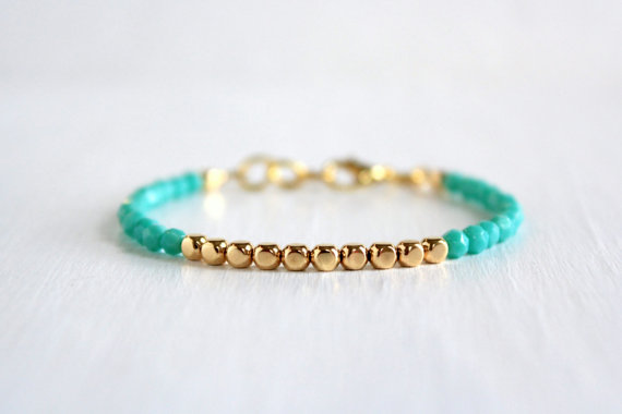 aquamarine stacked bracelet | via Best Aquamarine Jewelry Finds on Etsy - https://emmalinebride.com/bride/best-aquamarine-jewelry/