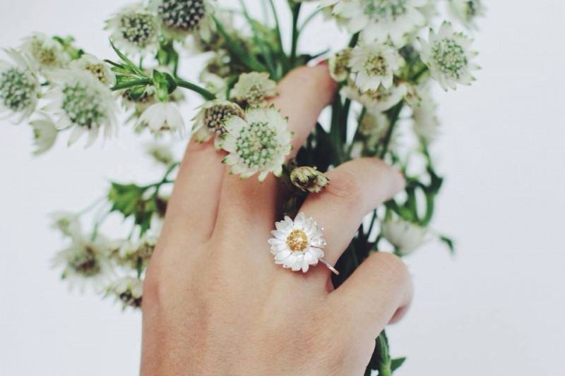 Stylish flower inspired rings, like this one, makes a great gift for the bride or bridesmaids. By The Manerovs Workshop. https://emmalinebride.com/bridesmaids/flower-inspired-rings/ 