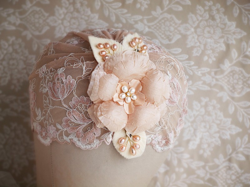 Blush bridal cap veils | by Gadegaard Design | https://emmalinebride.com/bride/bridal-cap-veils/
