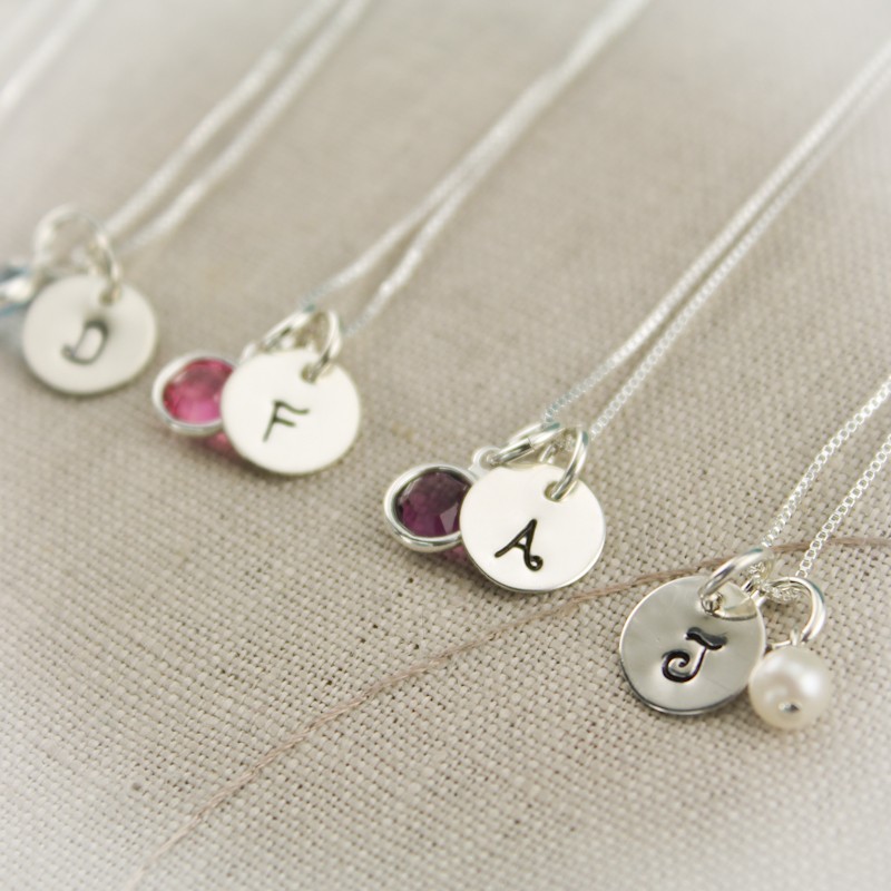 bridesmaid initial necklaces | via http://emmalinebride.com/2015-giveaway/bridesmaid-initial-necklaces/