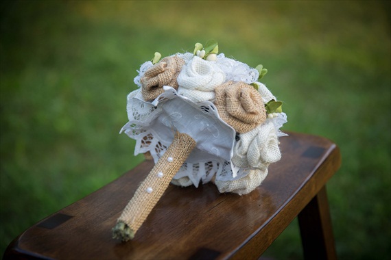 Burlap Wedding Bouquet (by Jane's Daughters via EmmalineBride.com) #handmade #wedding #bouquets