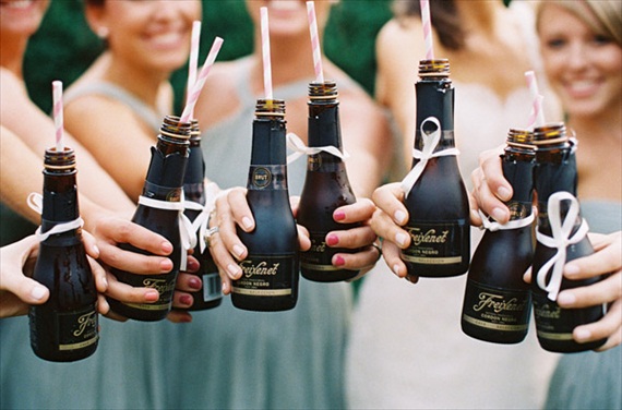 champagne bottles bridesmaids (photo: gabe aceves) via 8 Creative Wedding Drink Glasses