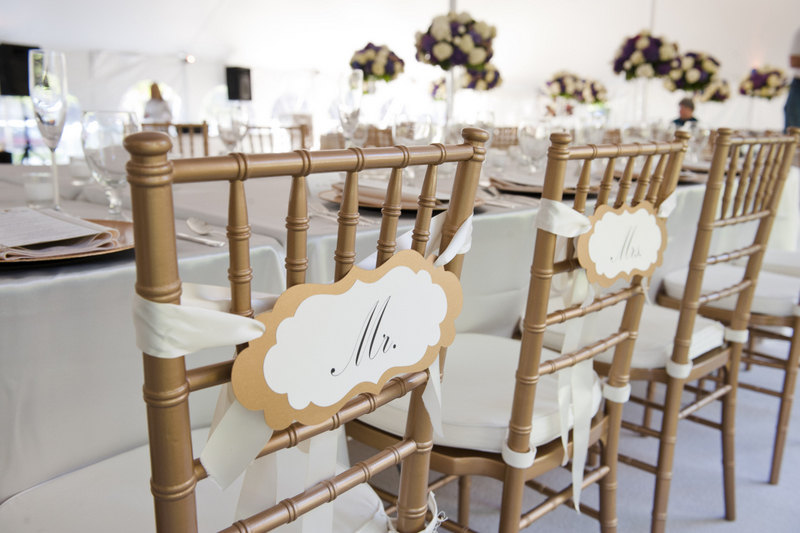 chic mr and mrs signs | via bride and groom chair signs https://emmalinebride.com/decor/bride-and-groom-chairs/