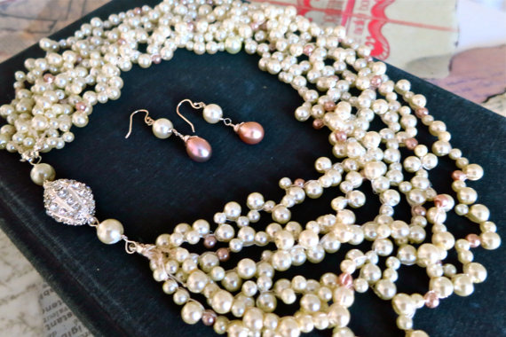 Pearl Necklaces and Earrings for Your Wedding (by Sukran Kirtis)
