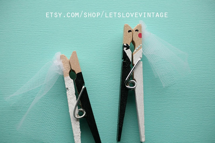clothespin favors with bride and groom kissing by letslovevintage