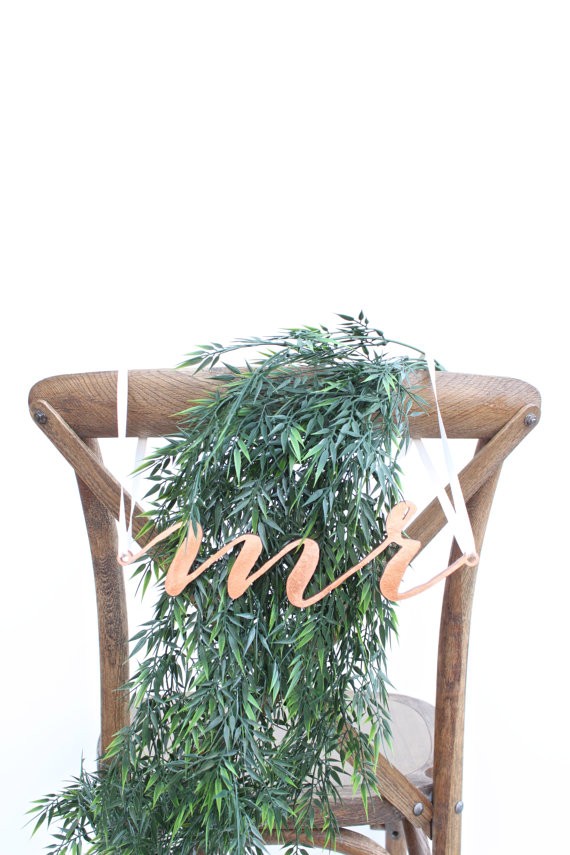 mr chair sign | via http://emmalinebride.com/decor/bride-and-groom-chairs/