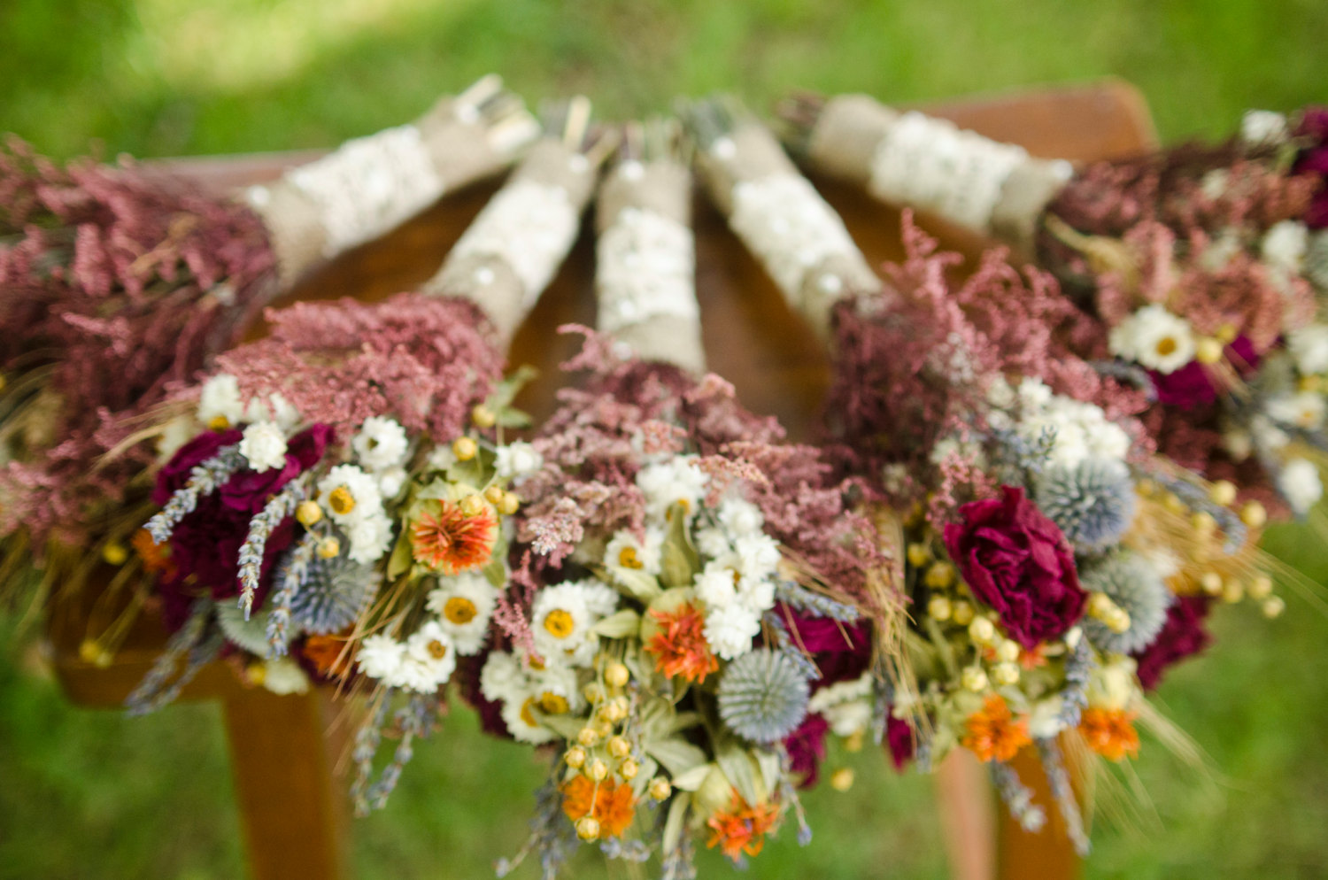 dried fall bridesmaid bouquets | planning a fall wedding