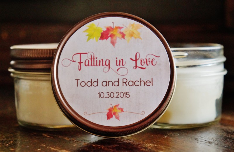 falling in love candle favors | by the dancing wick | https://emmalinebride.com/planning/scented-candles-at-wedding/