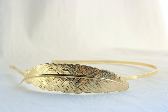 Feather Themed Wedding - feather bracelet by pomp and plumage