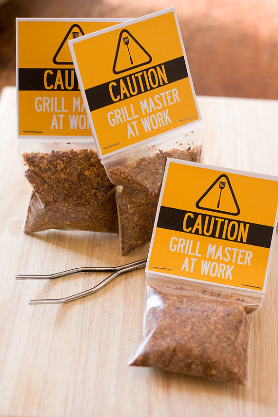 5 Foodie Wedding Favors: #2 BBQ Spice Rubs (by Dell Cove Spices via EmmalineBride.com) #favors #handmade #wedding #foodie