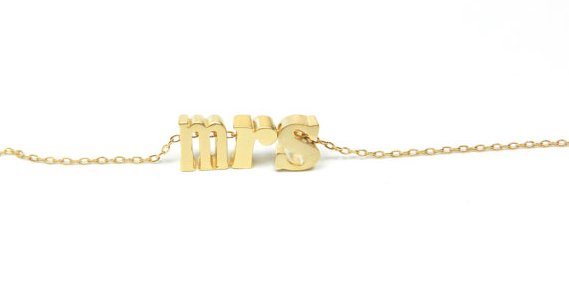 gold mrs necklace