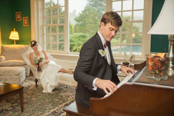 courting by piano, groom courting the bride by playing the piano on their wedding day
