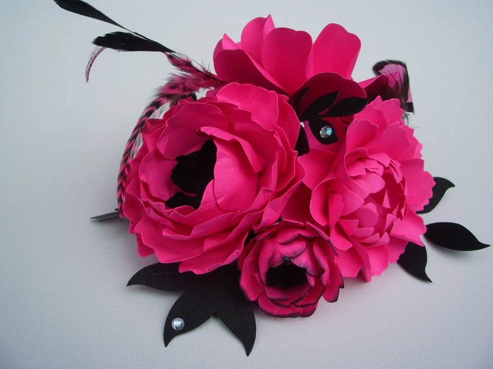 hot pink flower centerpiece by paper and peony | fun bachelorette party ideas | https://emmalinebride.com/planning/fun-bachelorette-party-ideas/