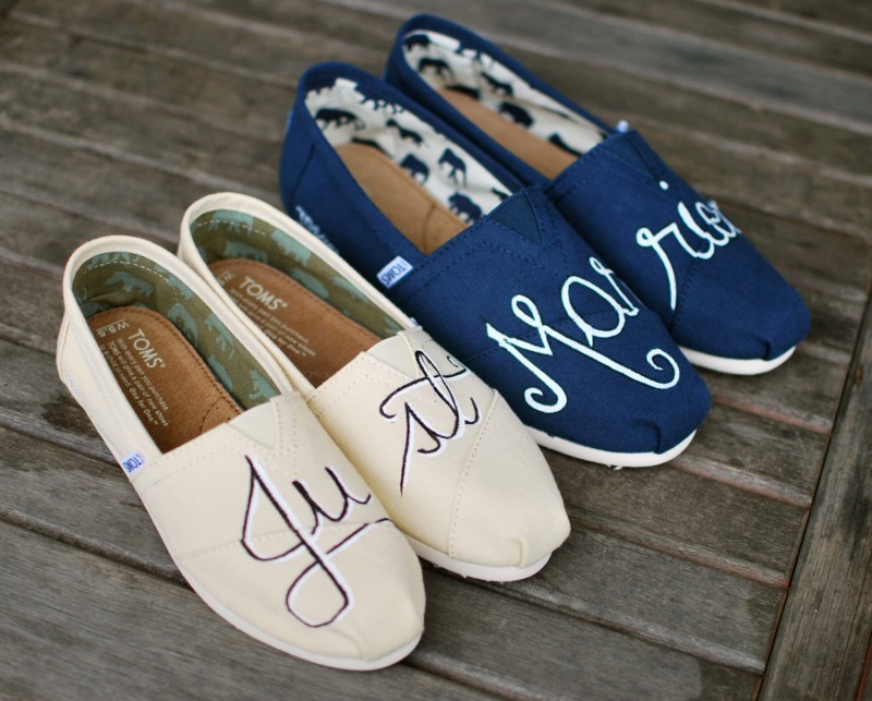 These handpainted TOMS are perfect for the newlyweds. | via 31 Best Handmade Wedding Shoes https://emmalinebride.com/bride/handmade-wedding-shoes/