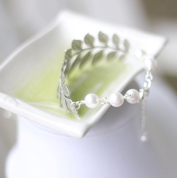 leaf bracelet pearls